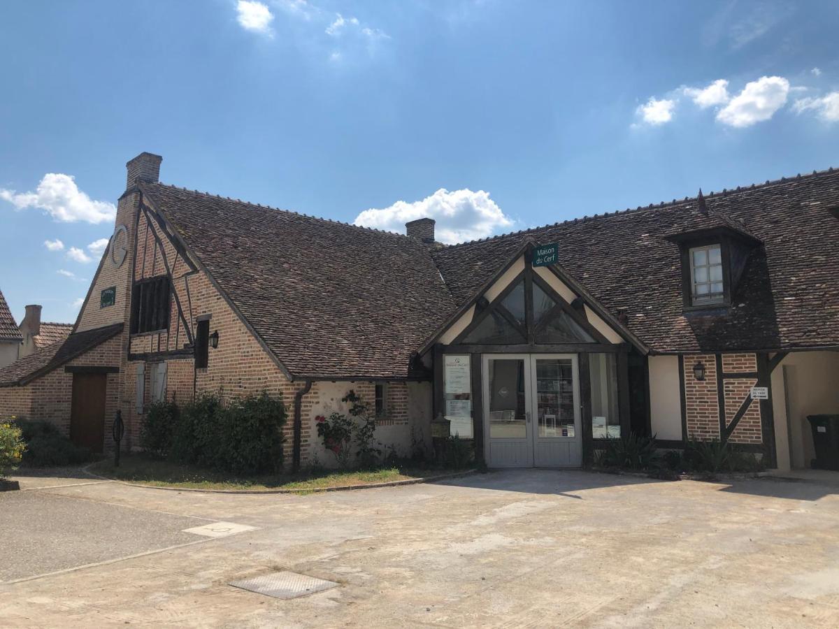 La Casa D'Olianna - Jolie Maison / Jeux / Grand Jardin Villeny Exterior photo